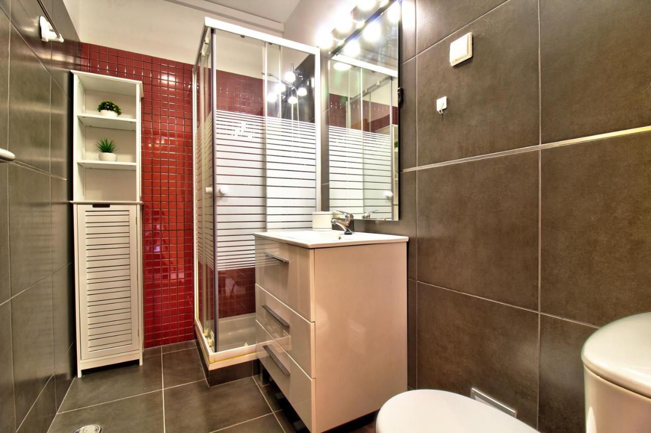 شقة Center Location, Ac, Swimming Pool, And Parking Olhão المظهر الخارجي الصورة