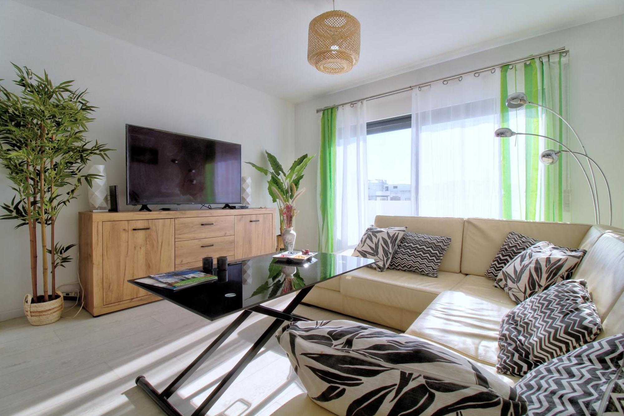 شقة Center Location, Ac, Swimming Pool, And Parking Olhão المظهر الخارجي الصورة