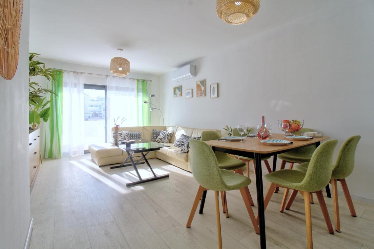شقة Center Location, Ac, Swimming Pool, And Parking Olhão المظهر الخارجي الصورة